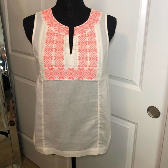 Old Navy Embroidered Cotton Tank Size Small - Picture 3 of 4